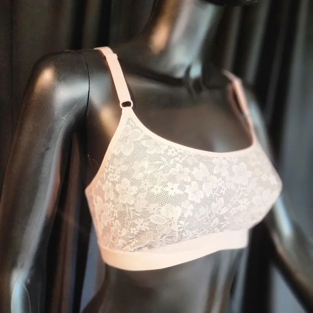 NWT Auden Lightly Lined Scoop Neck Bralette